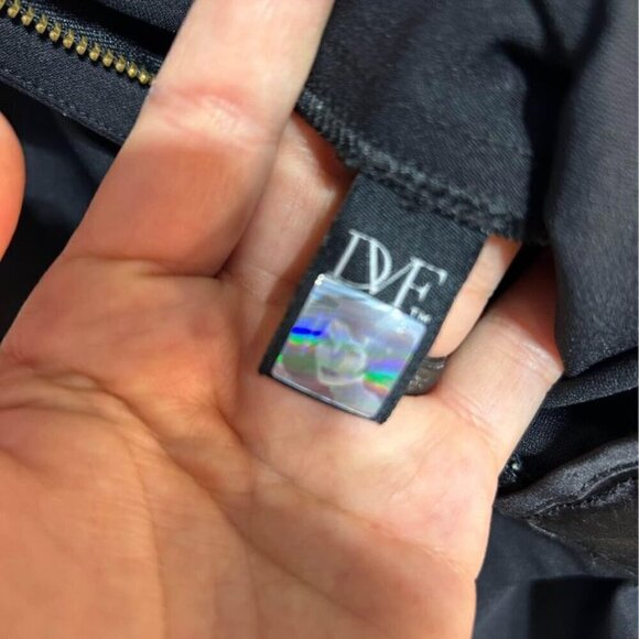 Diane VonFurstenburg woman’s black moto pants. Size 10. Authenticity tag. - Picture 10 of 11